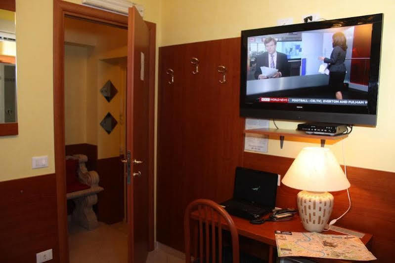 Viennese Due Casa de hóspedes Roma