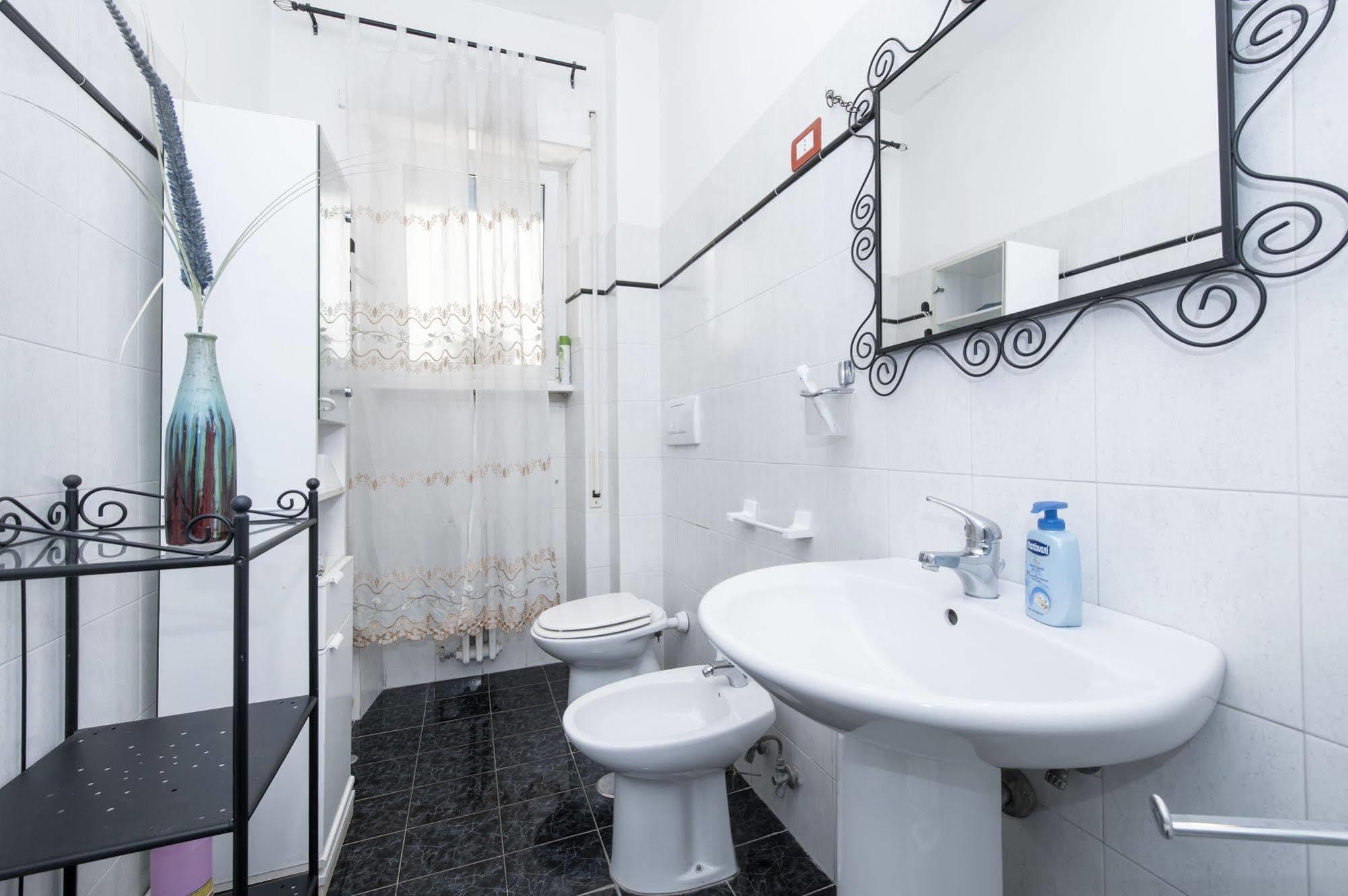 Bed & Breakfast A For 2*