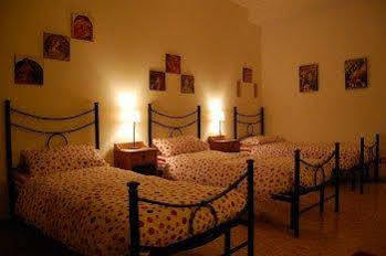 Bed & Breakfast A For Roma