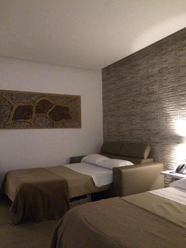 Bed and breakfast Domus Castroni Pompeo Magno 3*
