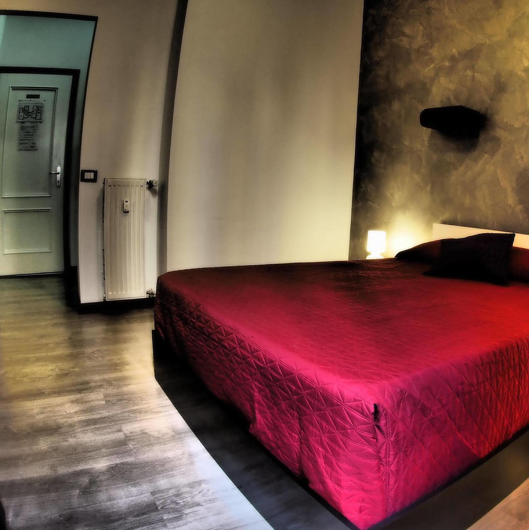 Enzo Luxury Gjestgiverier 3*