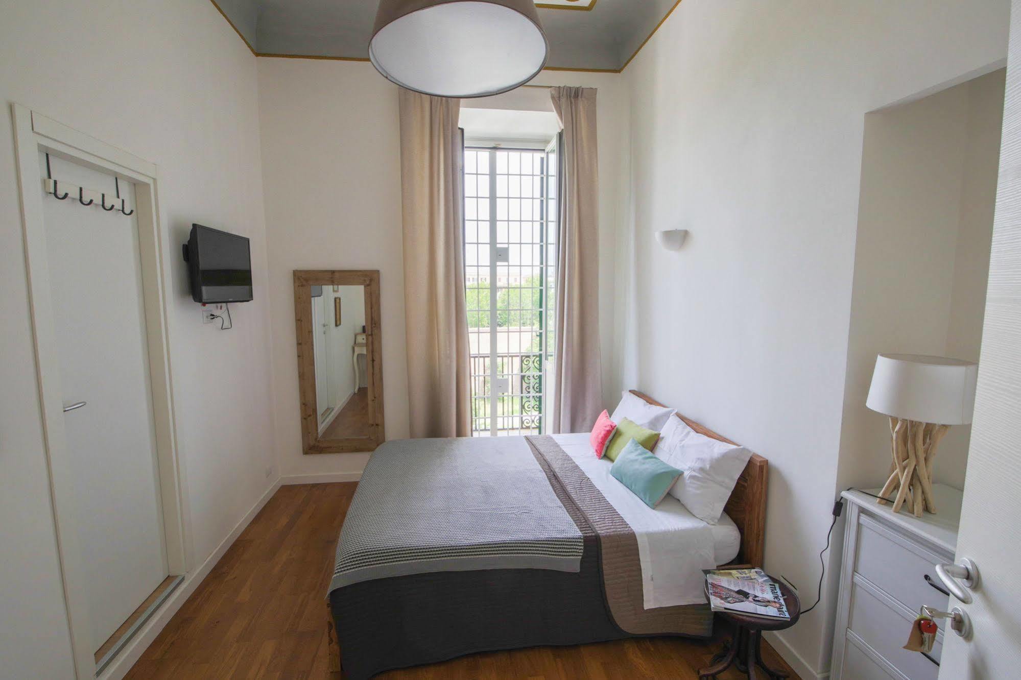 Urban Pine Rooms 2* Roma