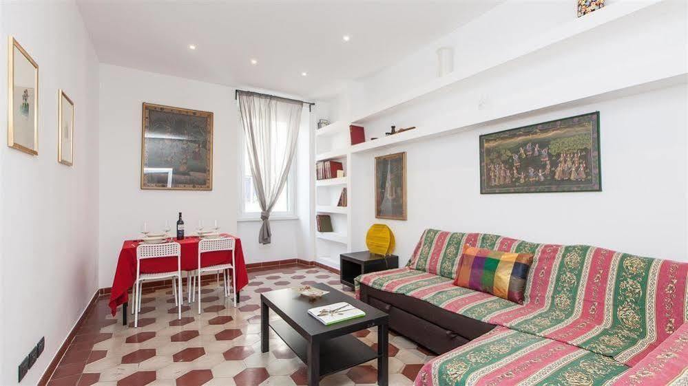 Apartment Via Giovanni Battista Bodoni Apartment Rome