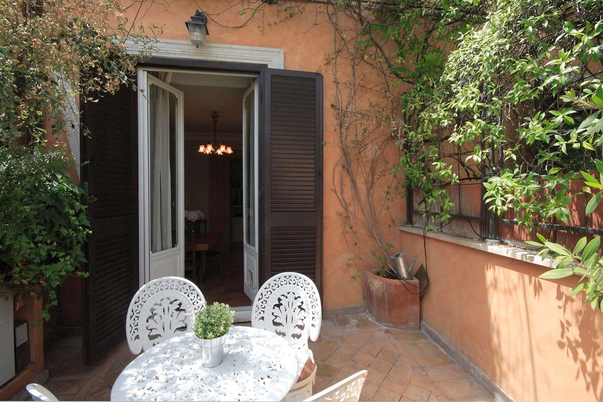 Appartamento Frattina Roma