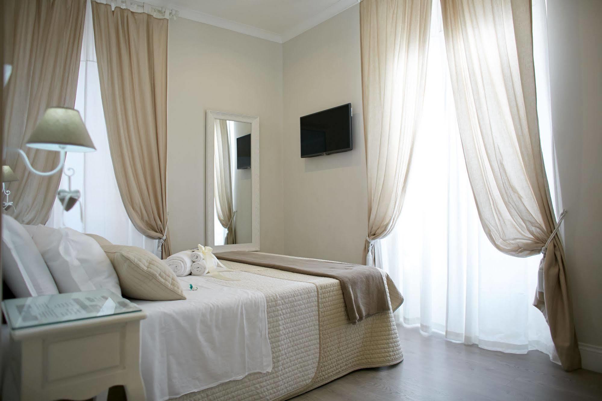 Charme & Chic Roma