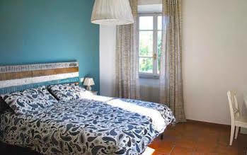 Casa de hóspedes Casale Appio 2*