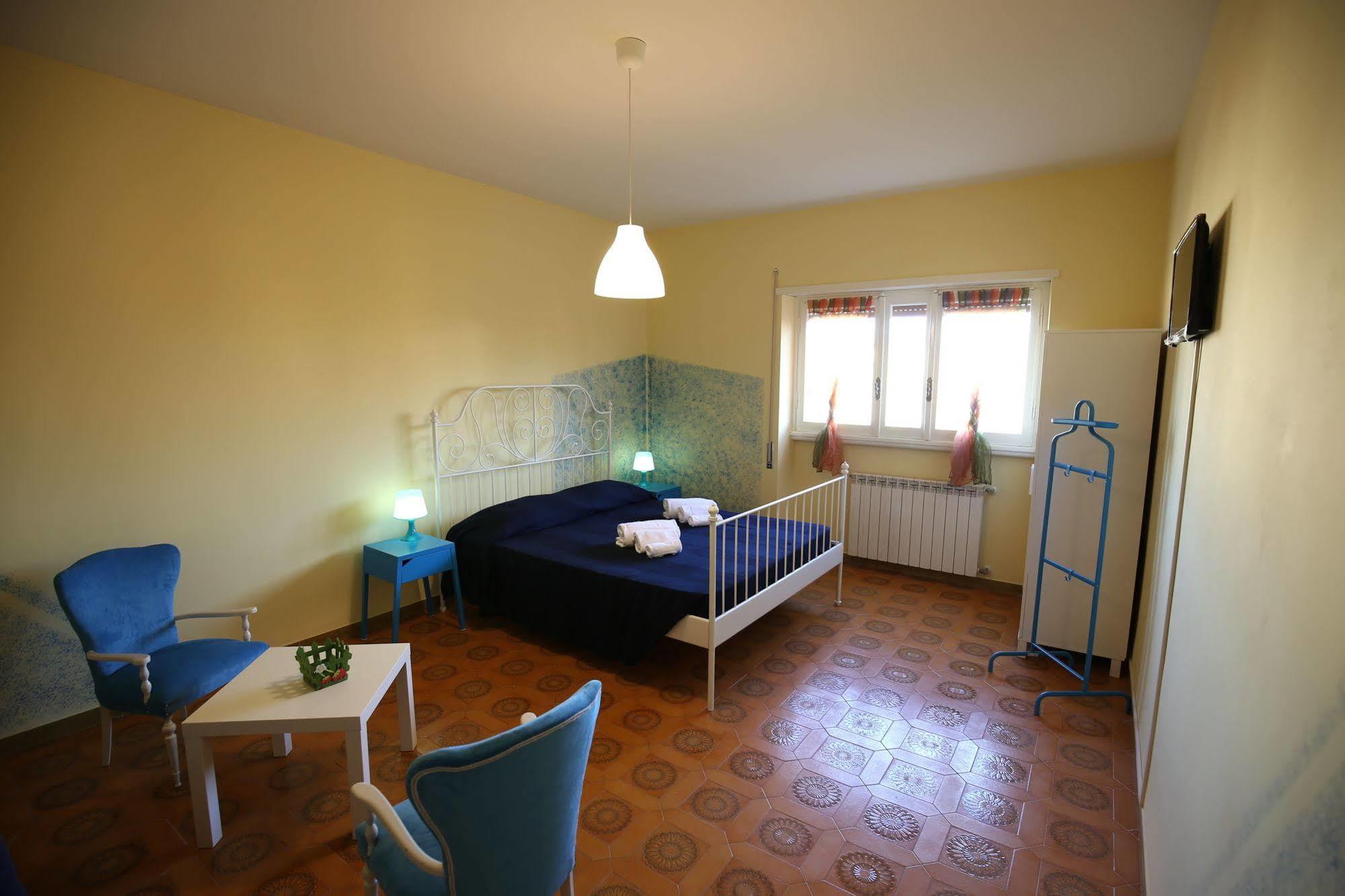 Casa de hóspedes Next Stop Roma Affittacamere Da Me 2*