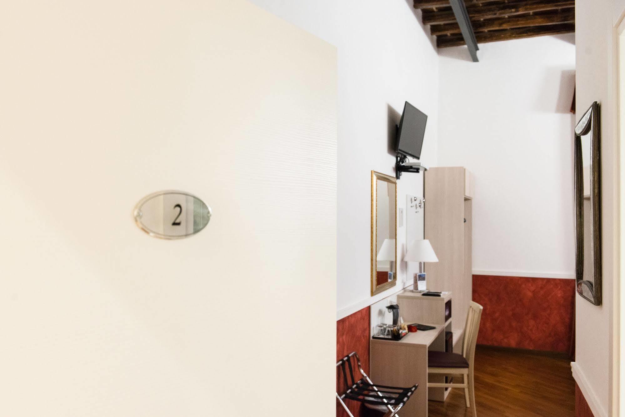 Bed & Breakfast Domus Capilupi 2*