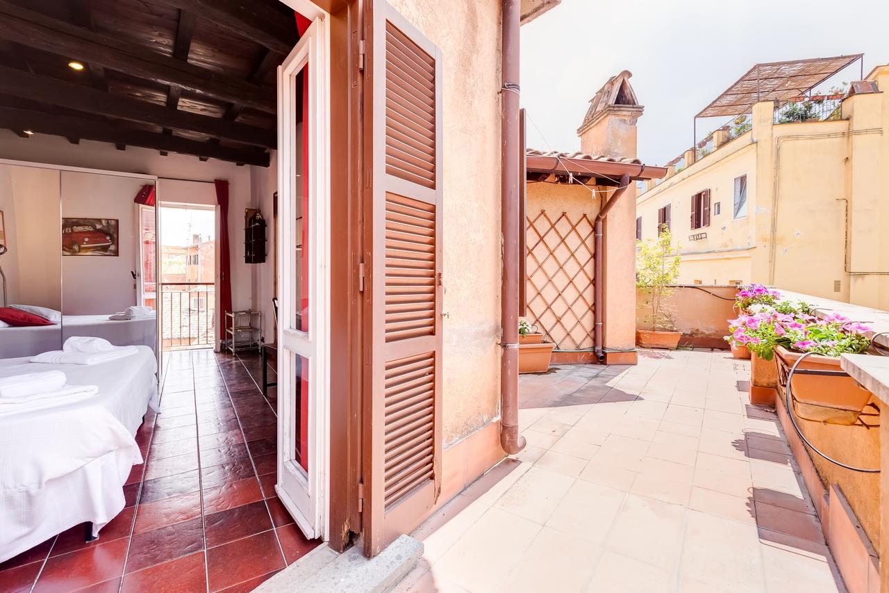 Romantic House With Terrace Leilighet