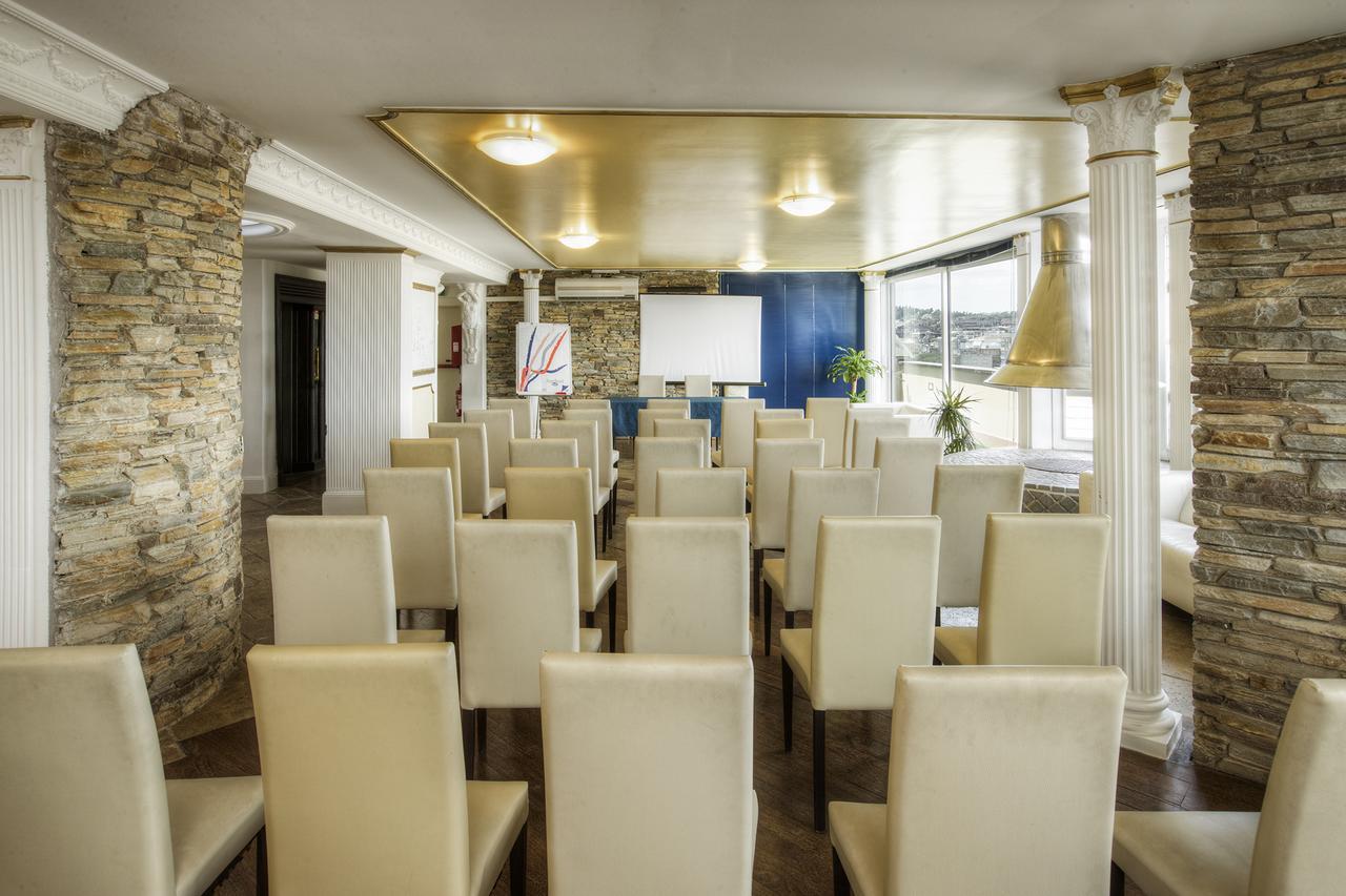 Hotel Grand Colony Rom