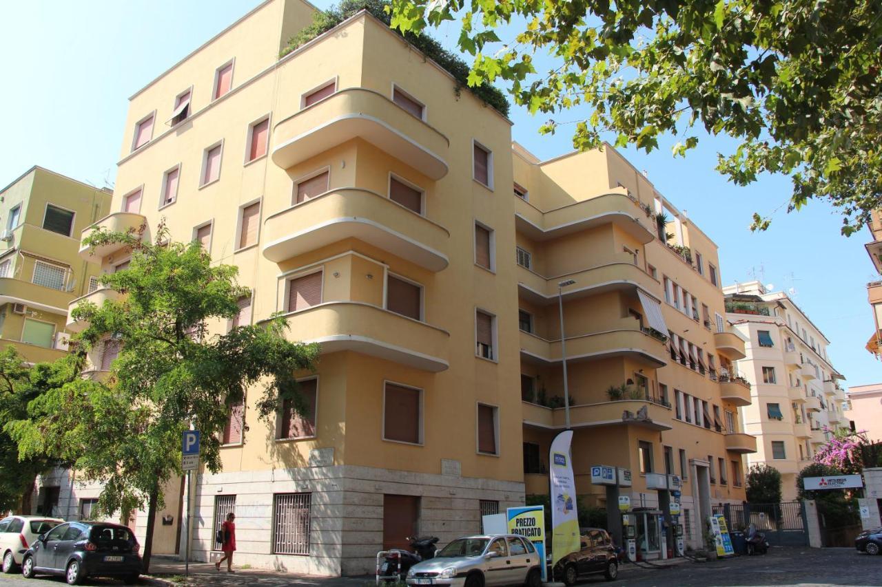 Comfort Piazza Mariano Armellini Pensión 2*