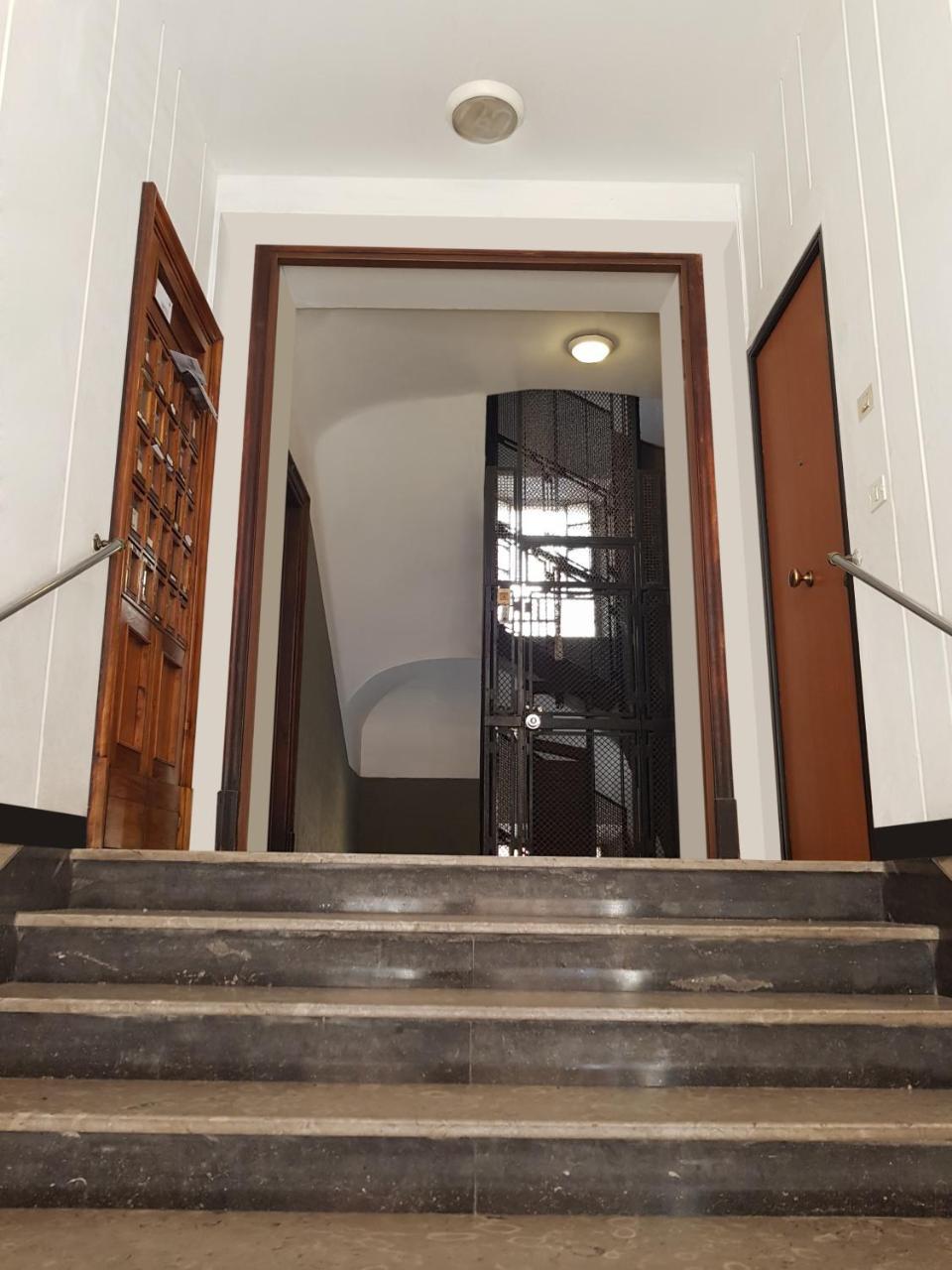 Apt Re Di Apartment *