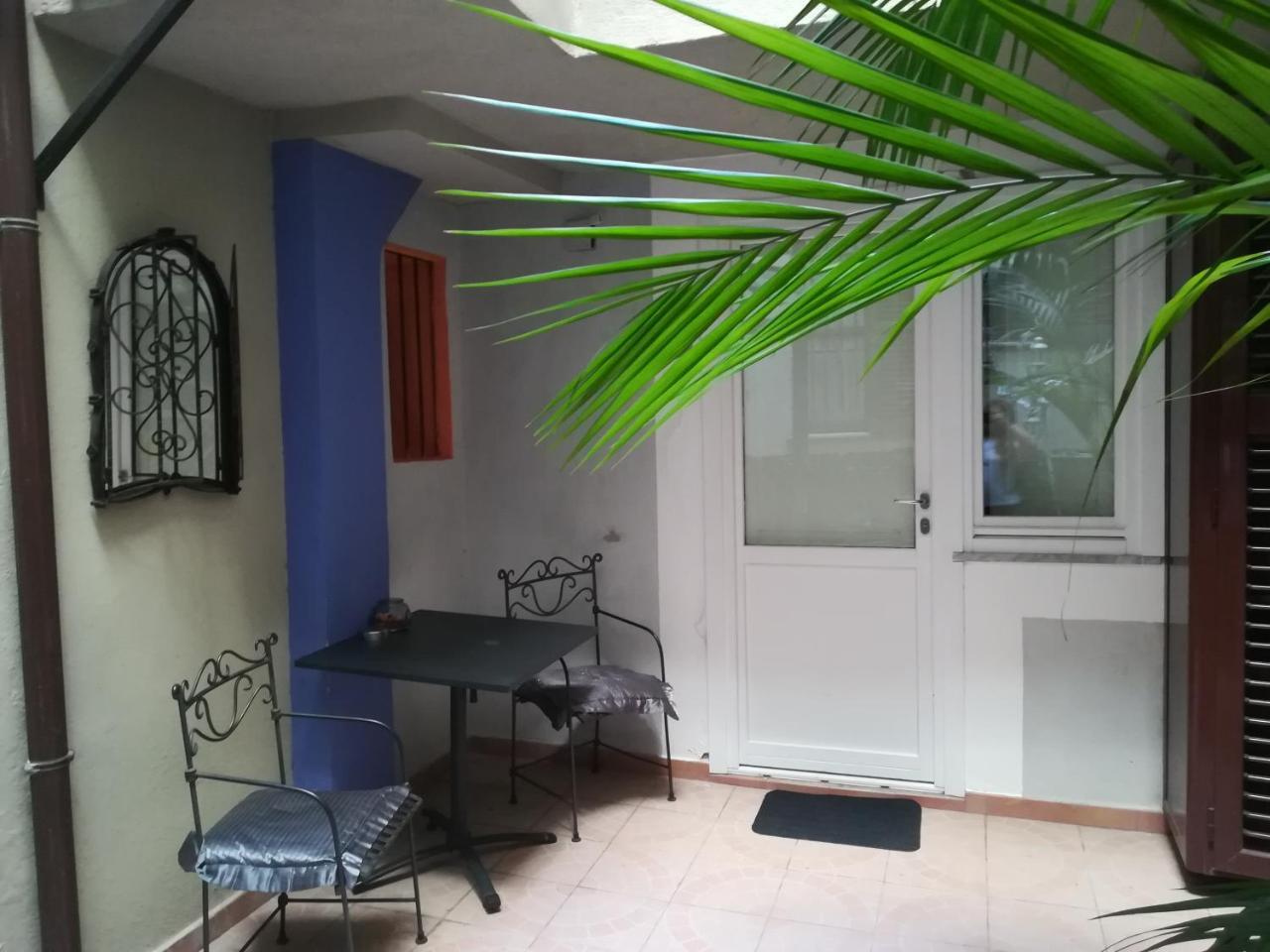 Relais Palazzo Taverna Pensión 3*