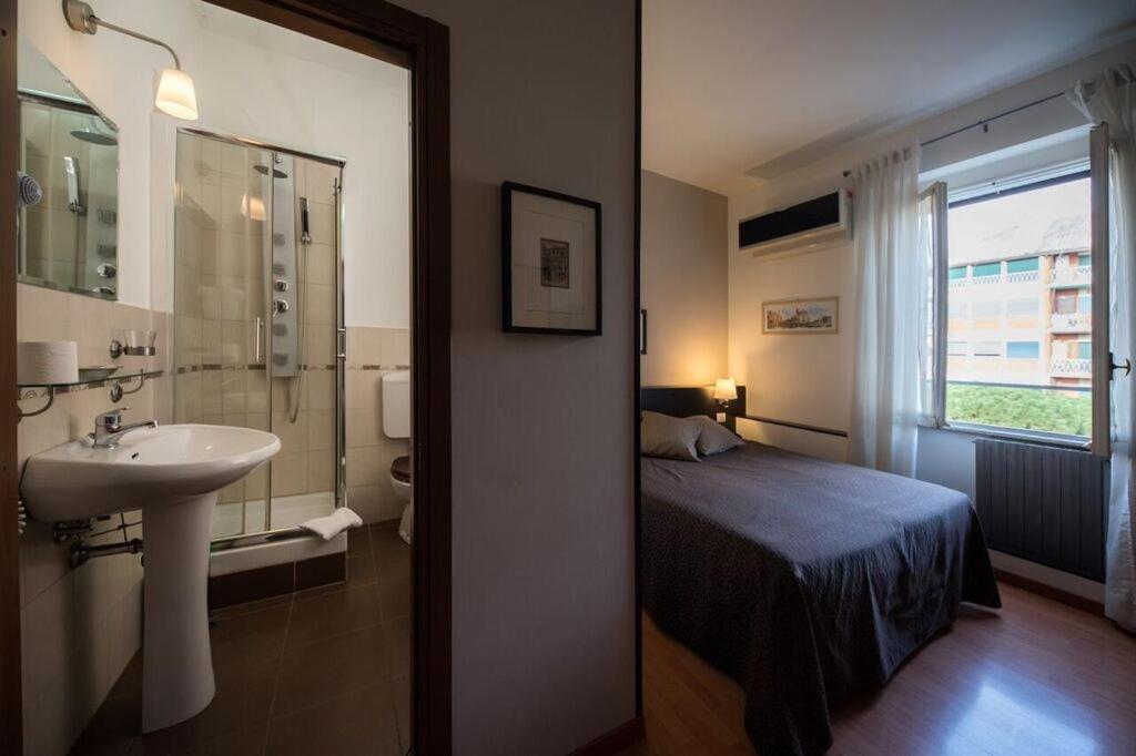 Domus Appia 154 Bed and breakfast