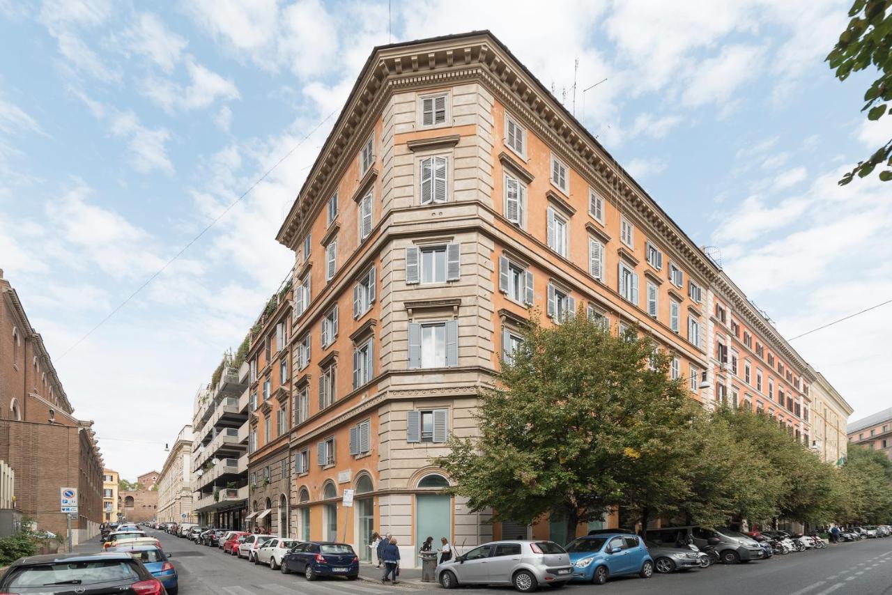Borghese Roomy Flat Apartamento