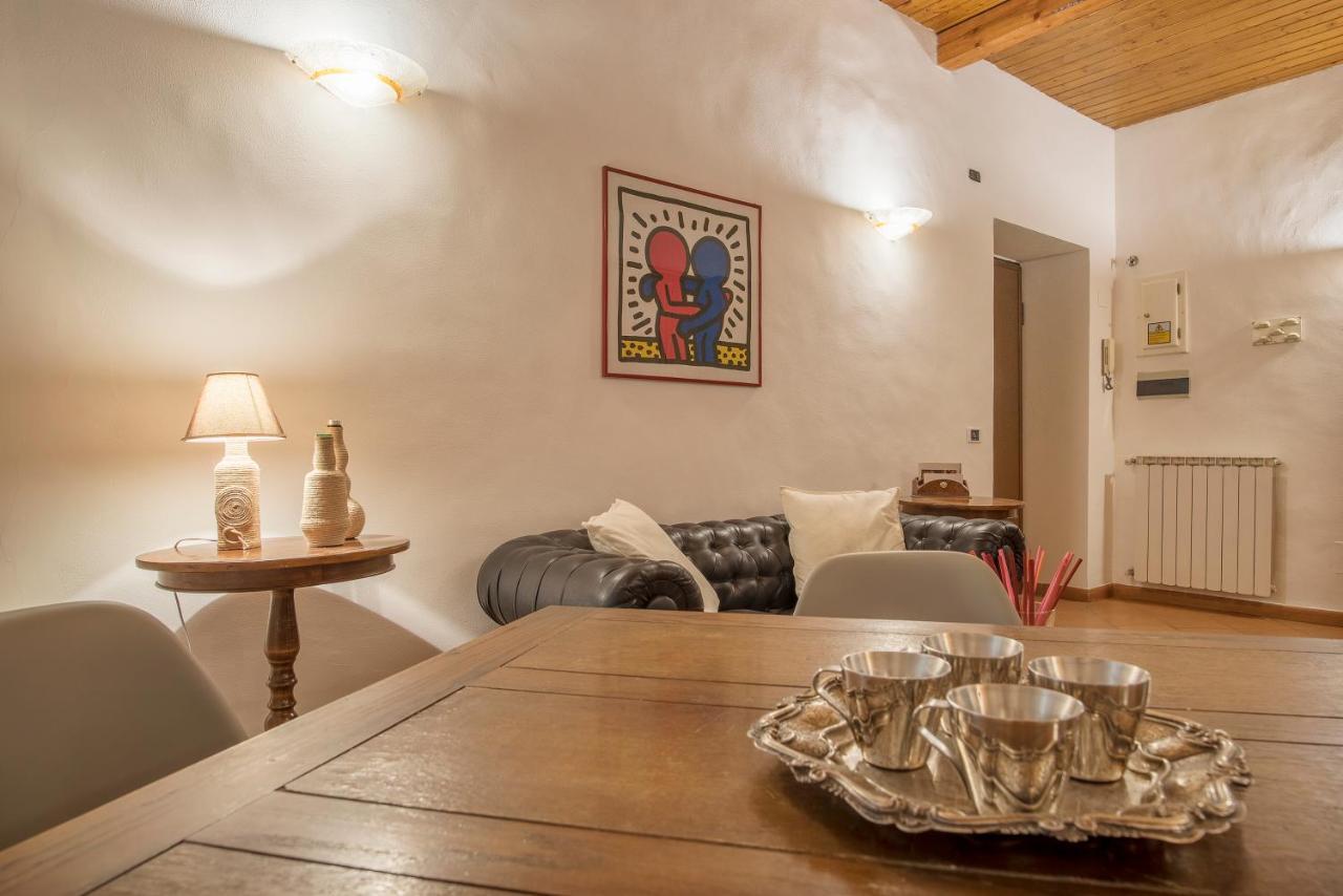 Borghese Roomy Flat Apartment