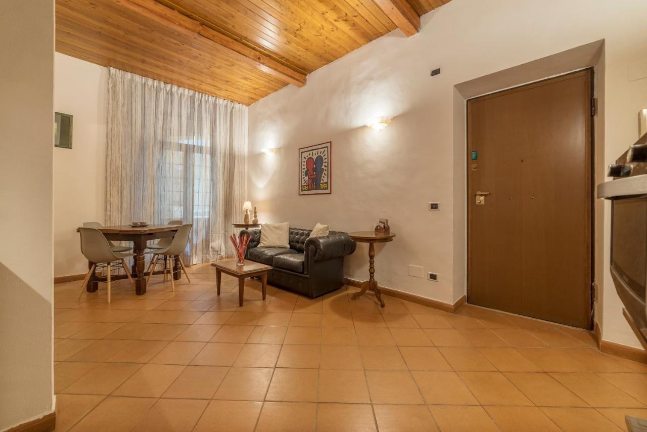 Borghese Roomy Flat Apartamento