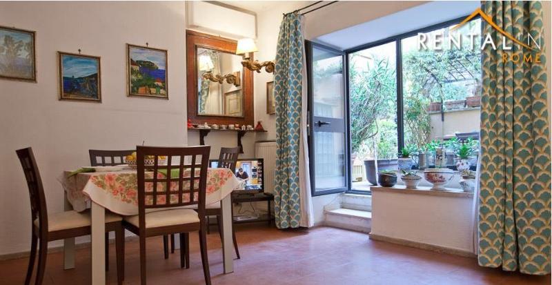 Apartment In Arco Della Ciambella Rome