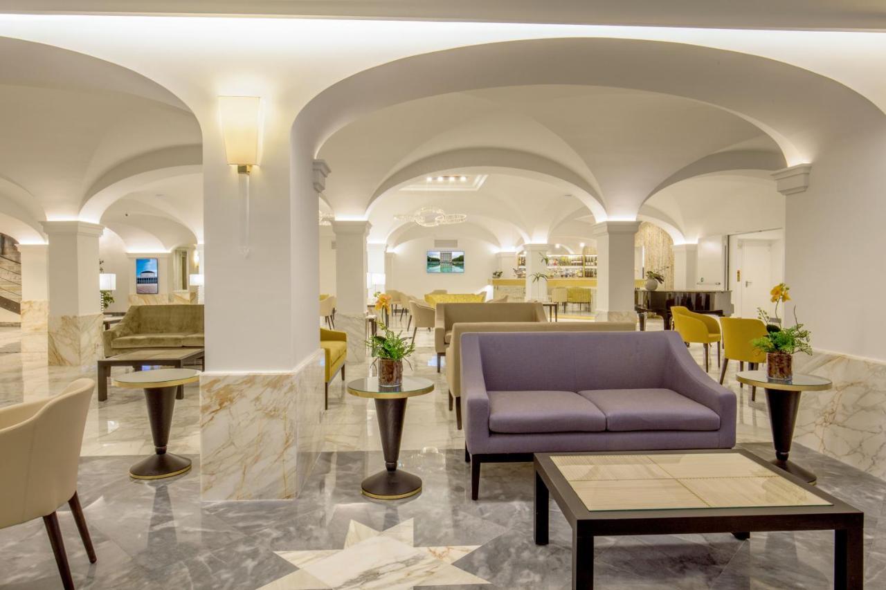 Shangri-la Hotel 4*