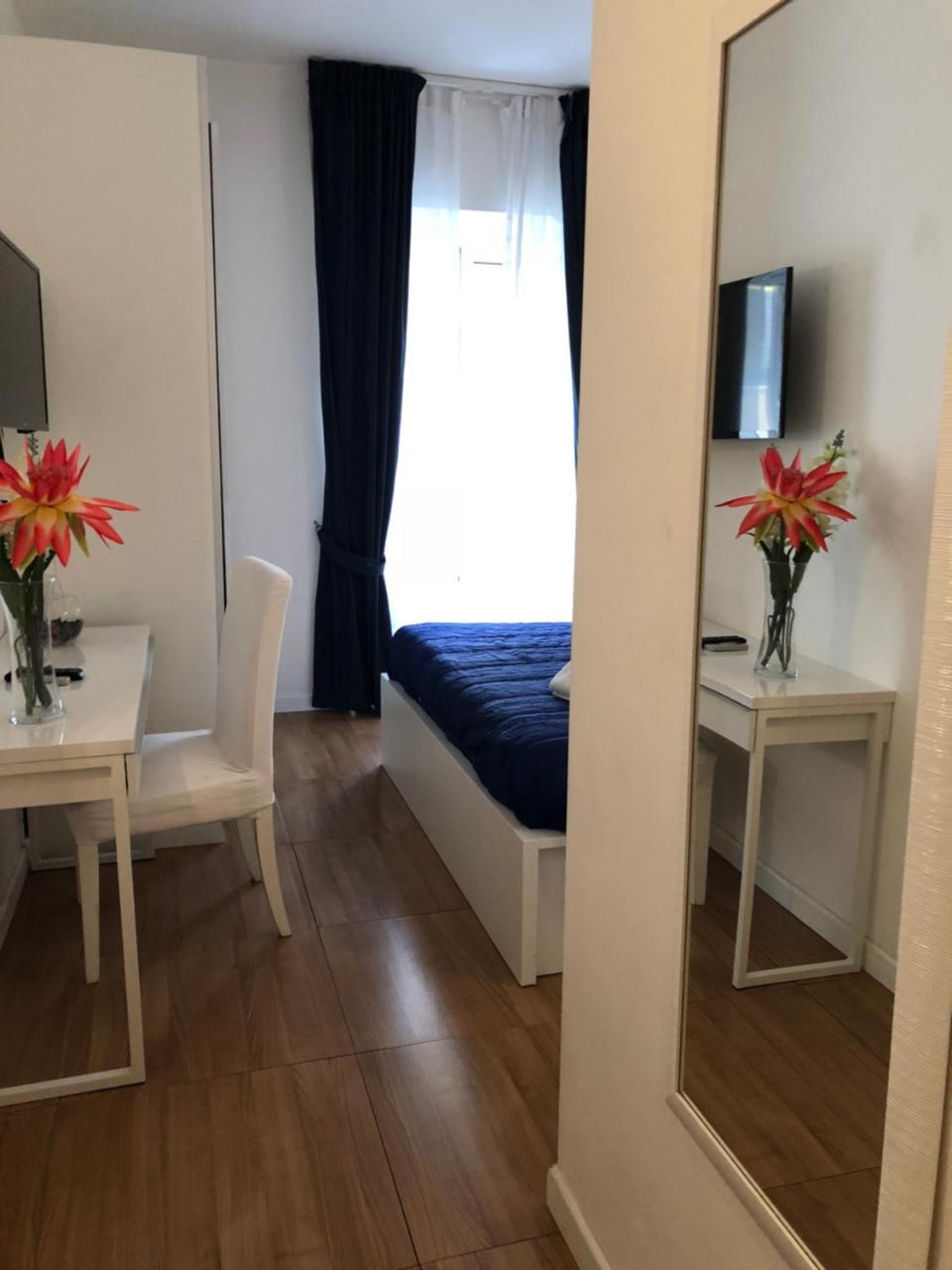 Affittacamere Residenza Giulia Al Colosseo 3*