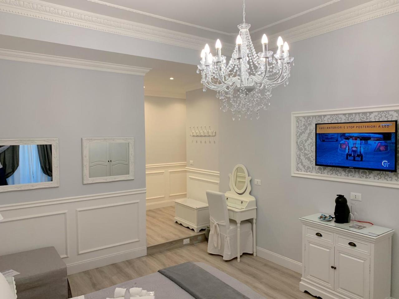 Charme & Chic Bed & Breakfast