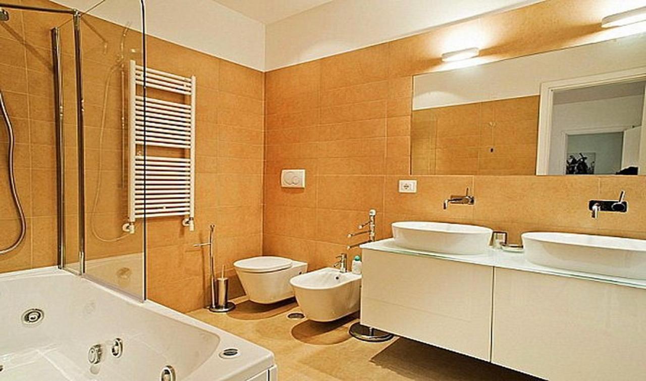 Rent In * Roma