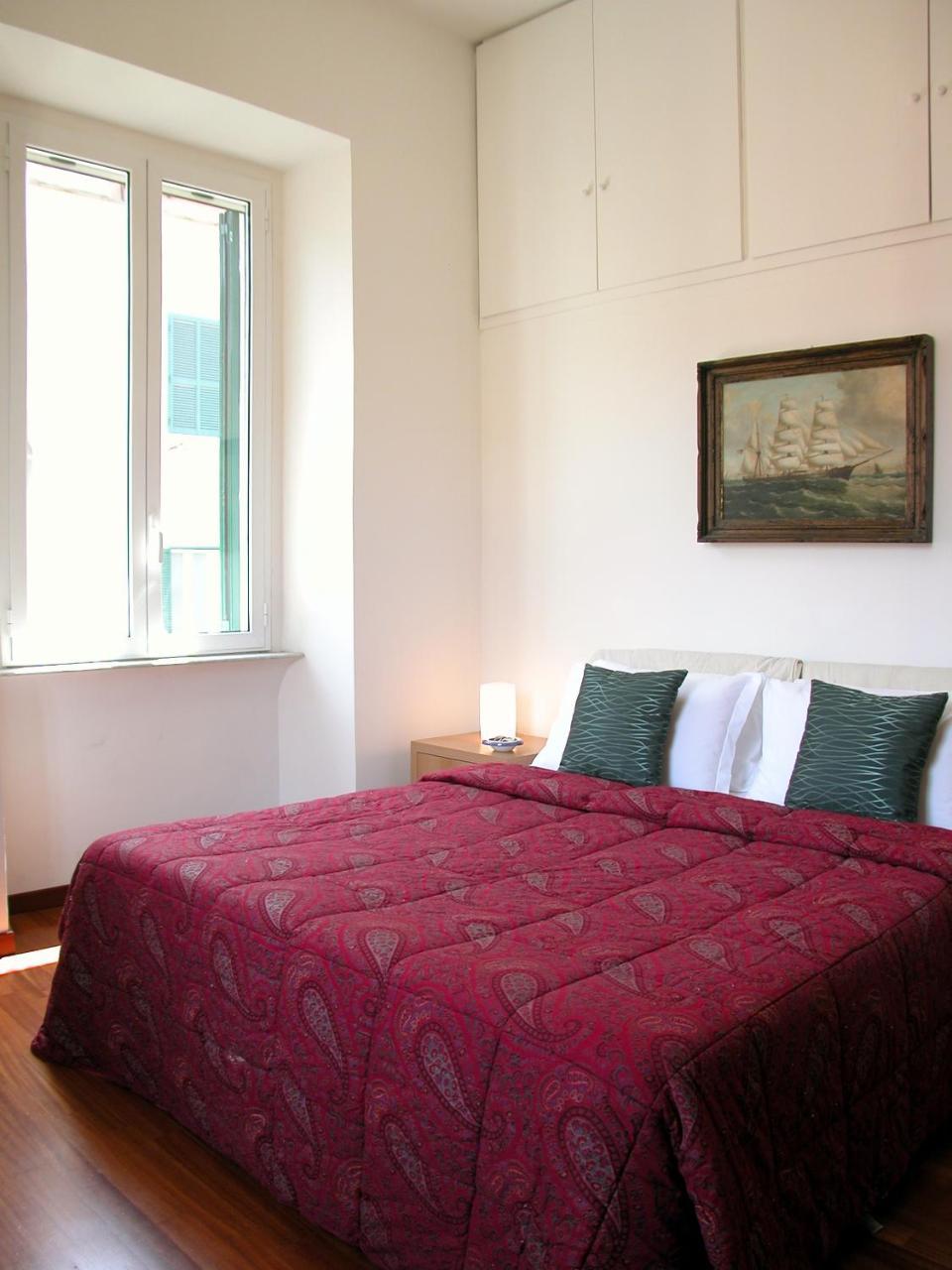 Rent In - Eroi * Roma