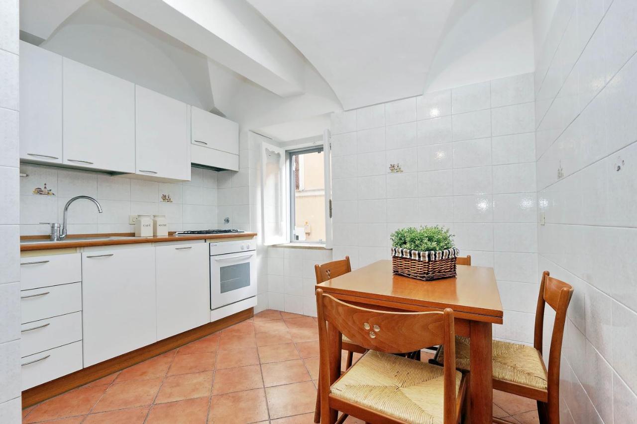 Clementina Charme - My Extra * Roma