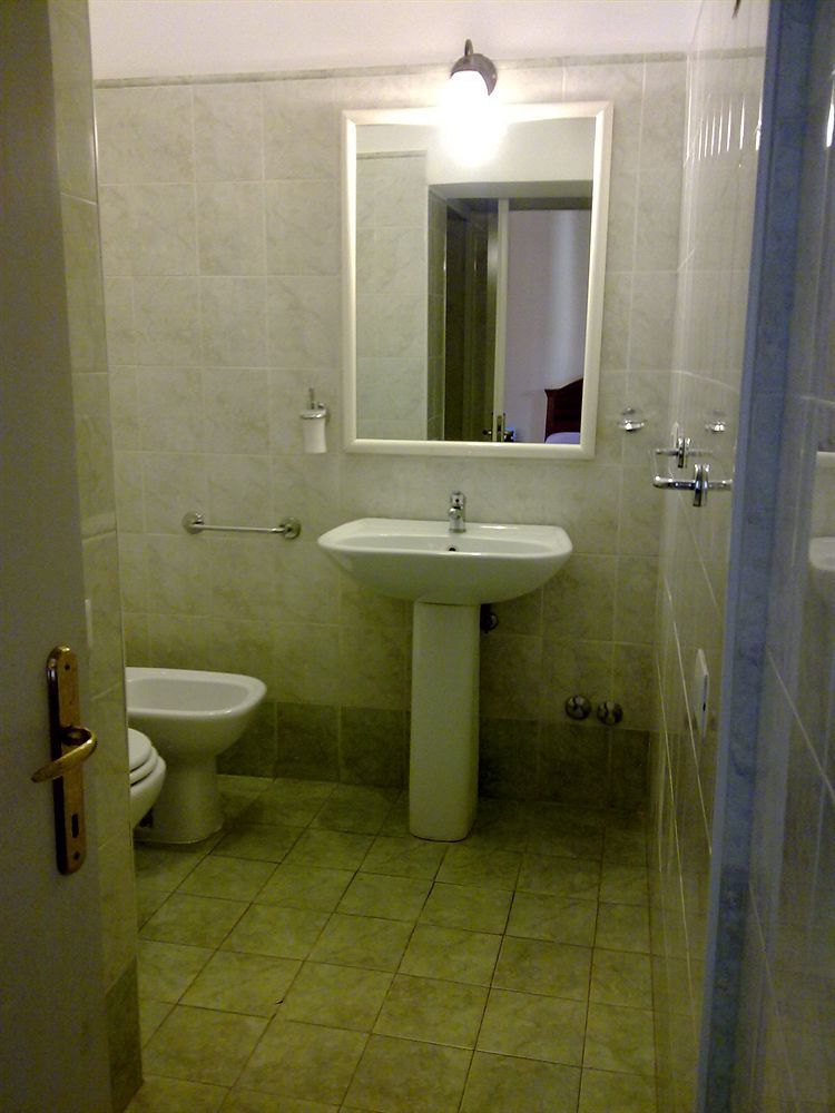 San Daniele Bundi House Affittacamere 2*
