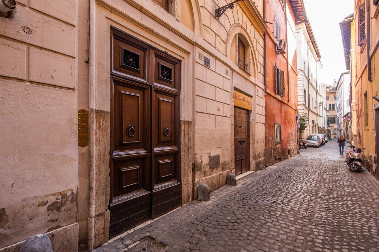 O Magenta Fico 2 Gjestgiverier Roma