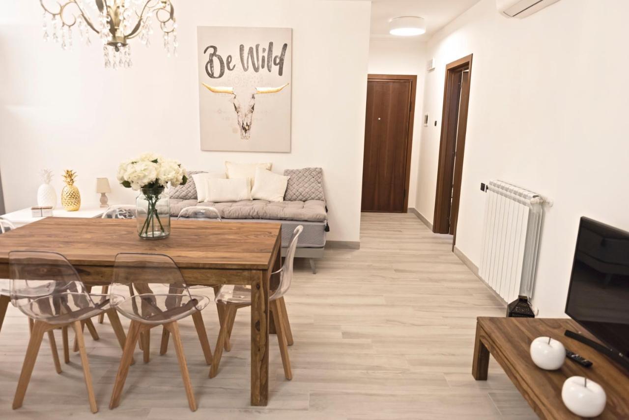 Vatican Luxury 2bd 2ba * Roma