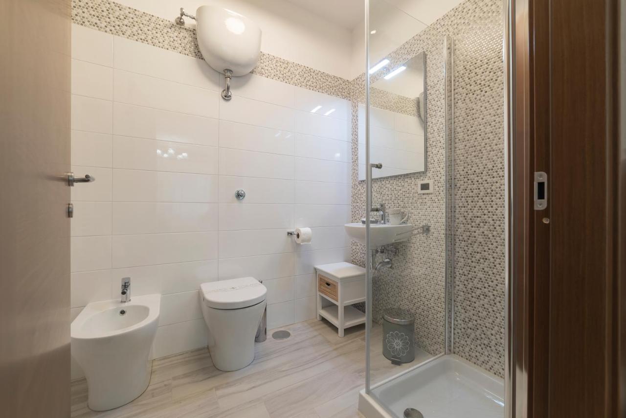 Vatican Luxury 2bd 2ba * Roma