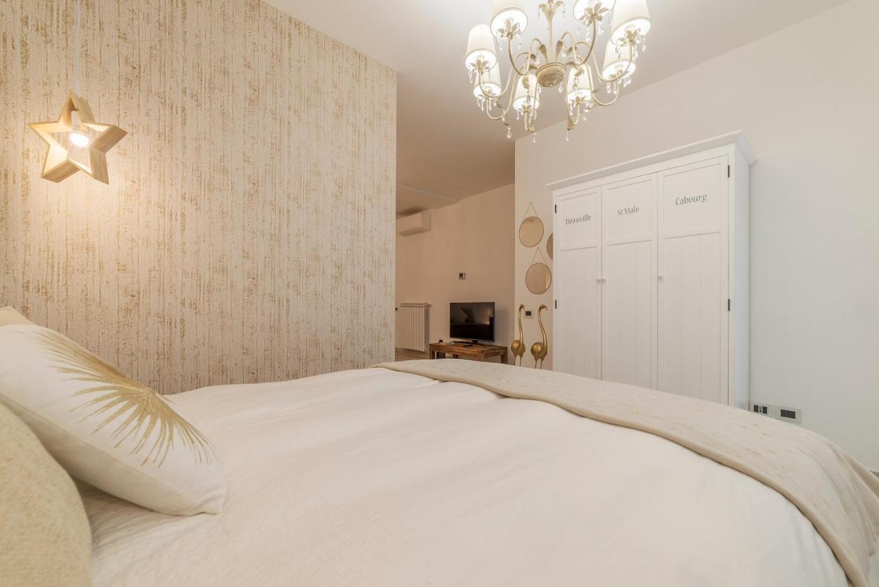 Vatican Luxury 2bd 2ba Roma