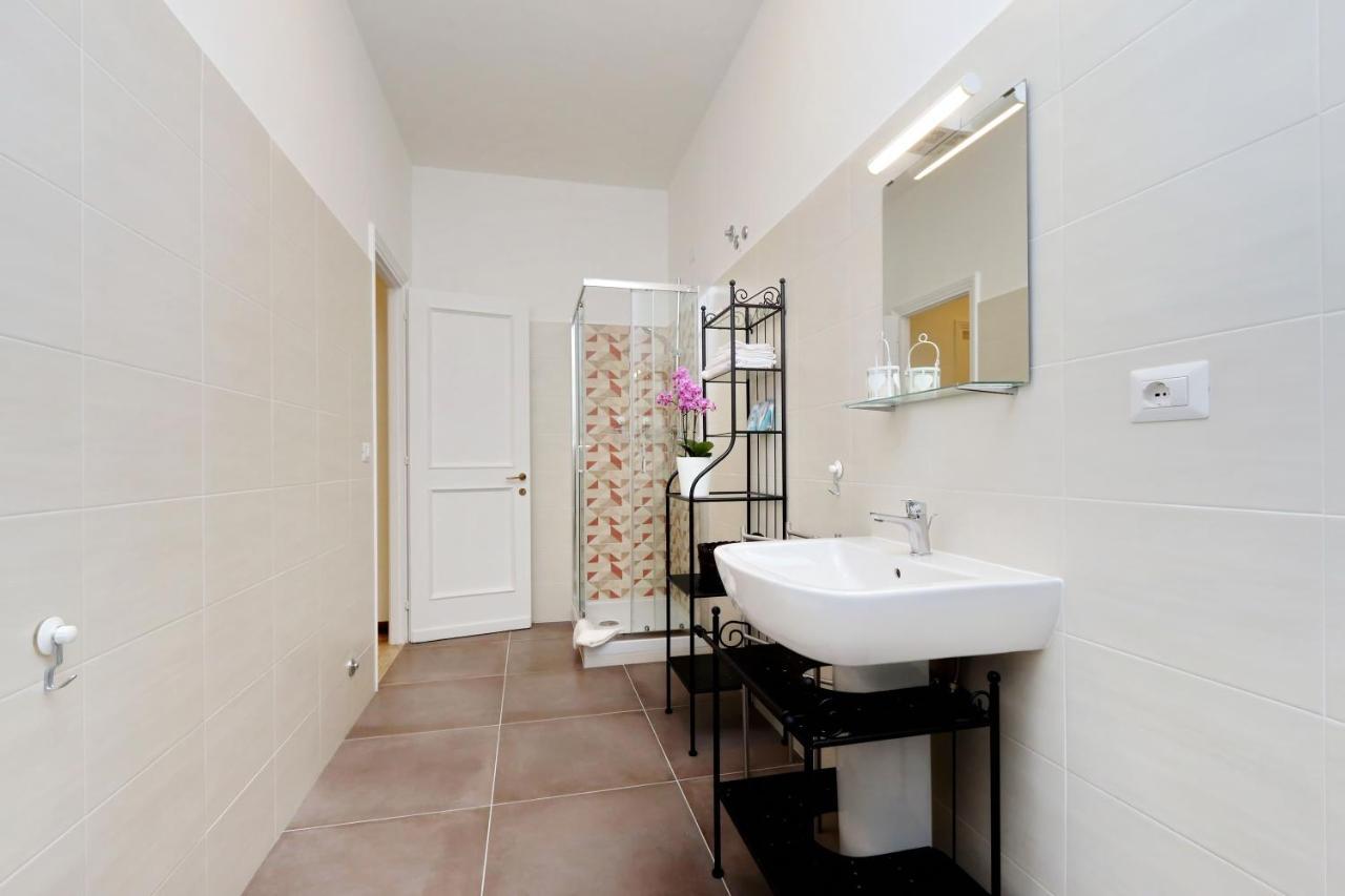 Ych-trastevere Cozy Flat For 8 People * Roma
