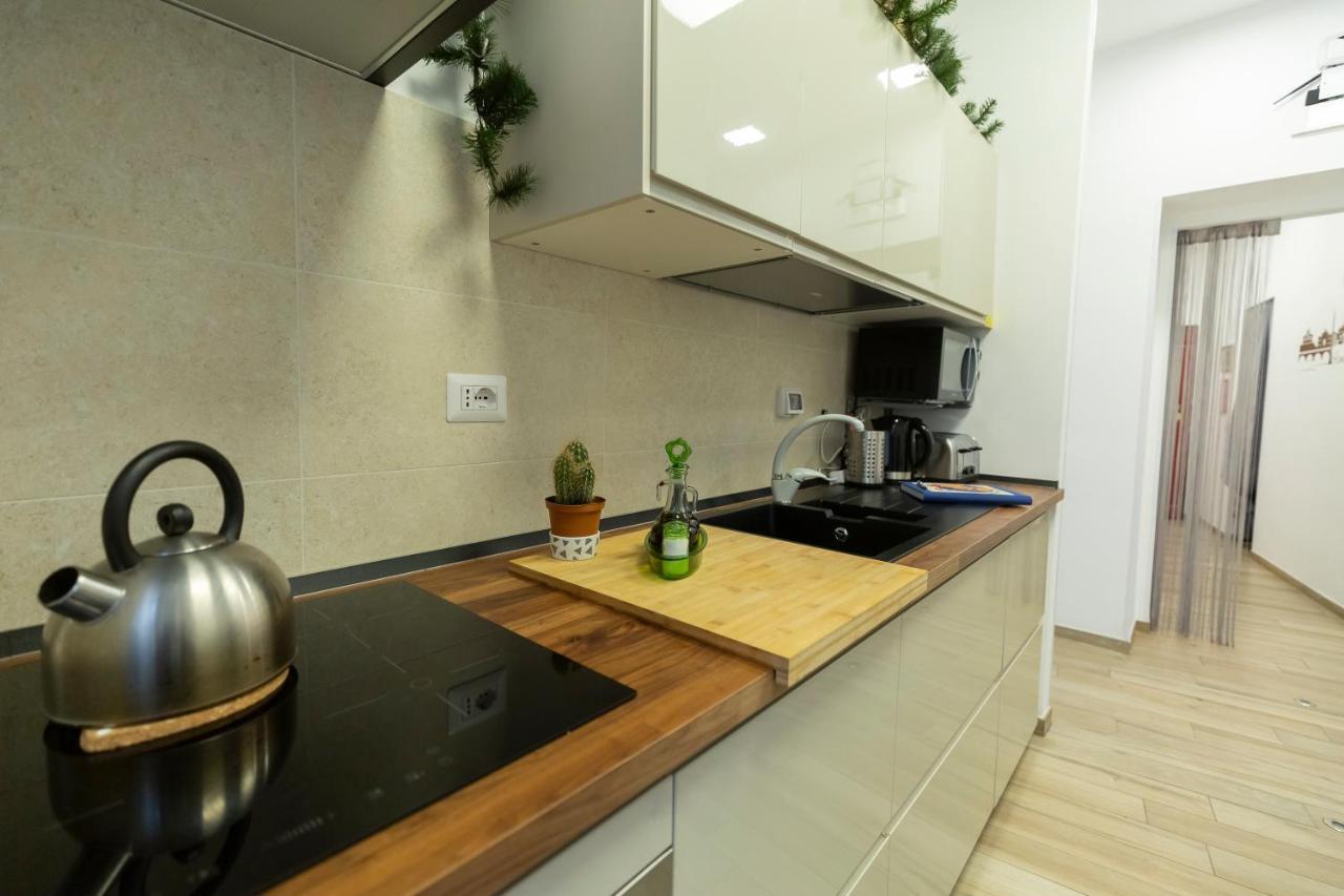 Flatinrome Trastevere Deluxe - Patio Gjestgiverier 3*