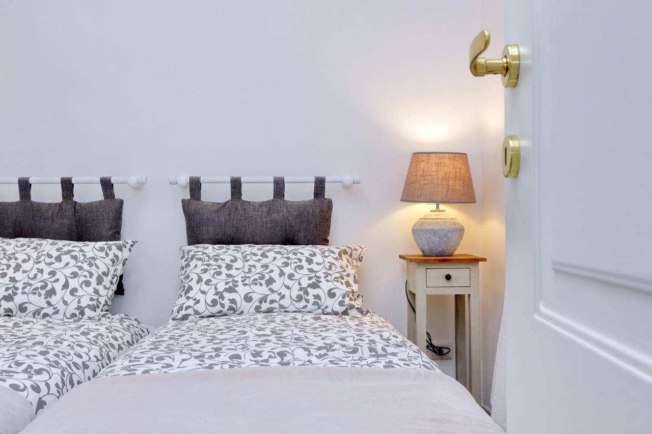 Monti Charming - Short Let Service Roma