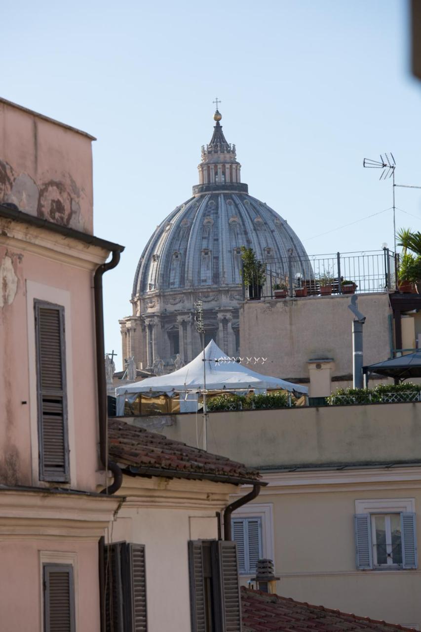 Vatican Borgo Pio 203 Roma
