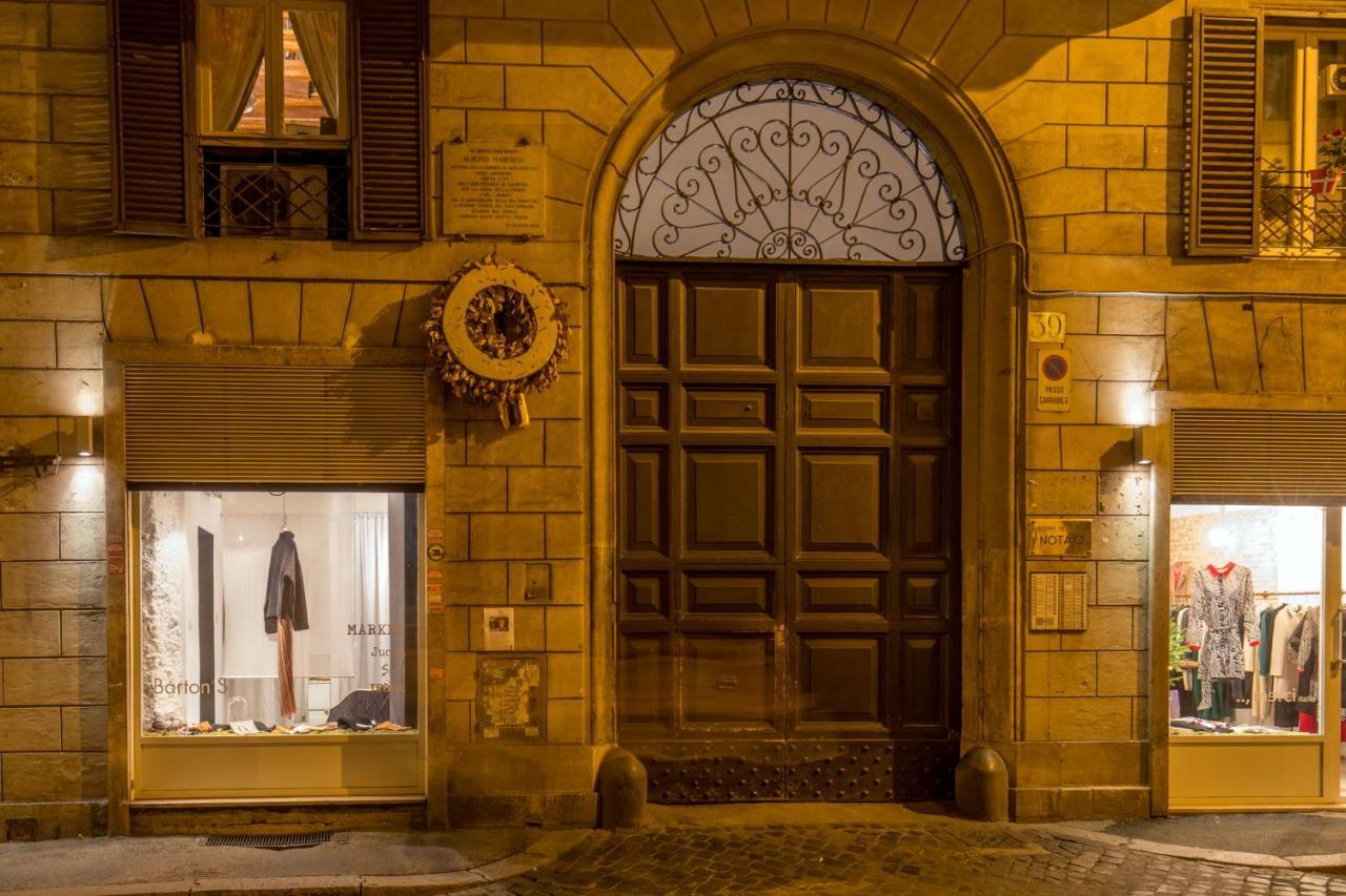 Navona White * Rome