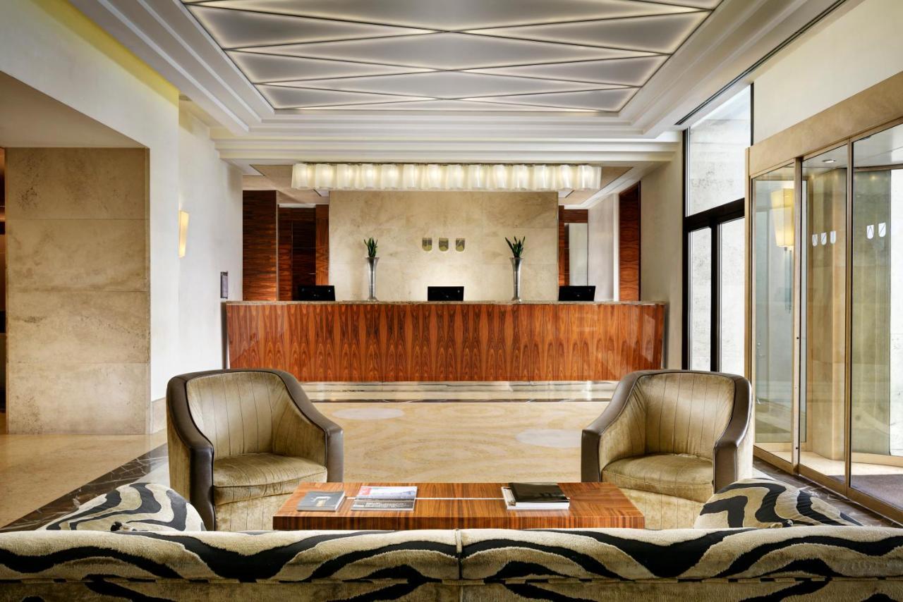 Deco Hotell