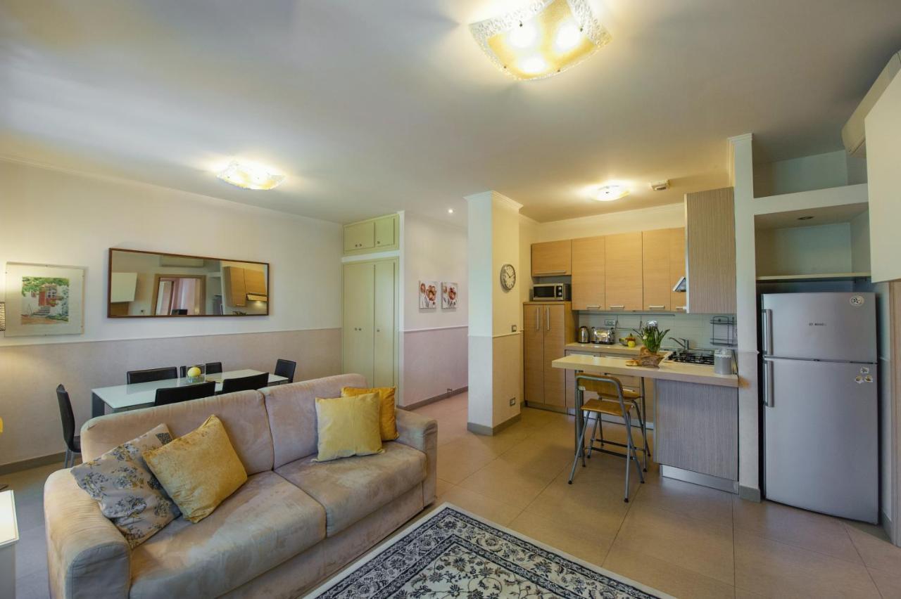 Residenzia Via Galvani Roma