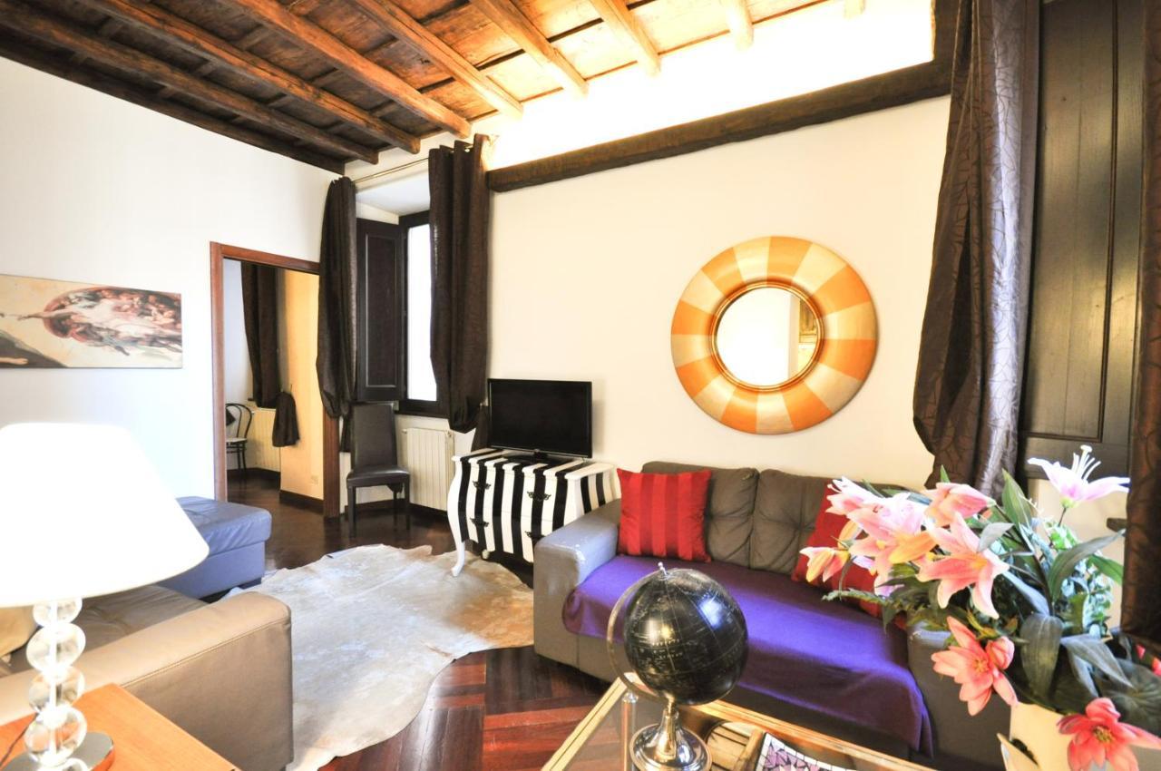 Holiday - City Center Apartment *