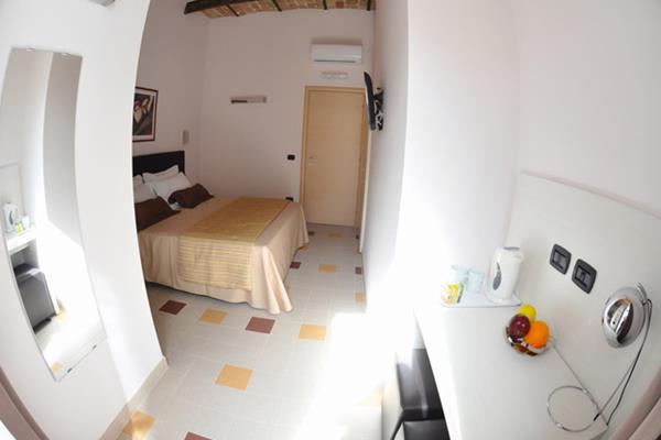 For 2* Roma