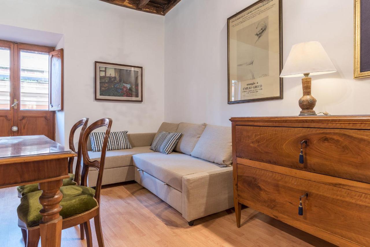 Montecitorio & Pantheon Stylish Flat