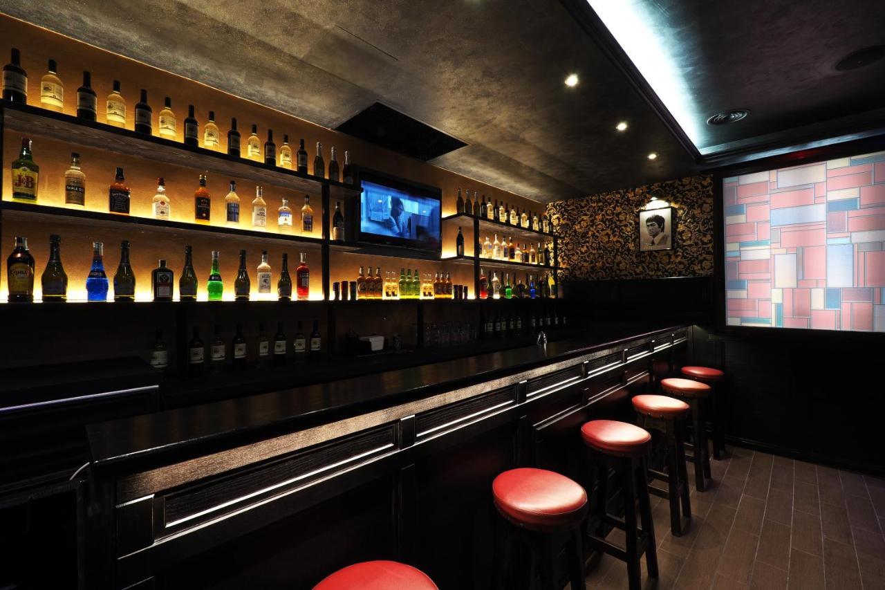 Alessandro Downtown & Bar Hostal *