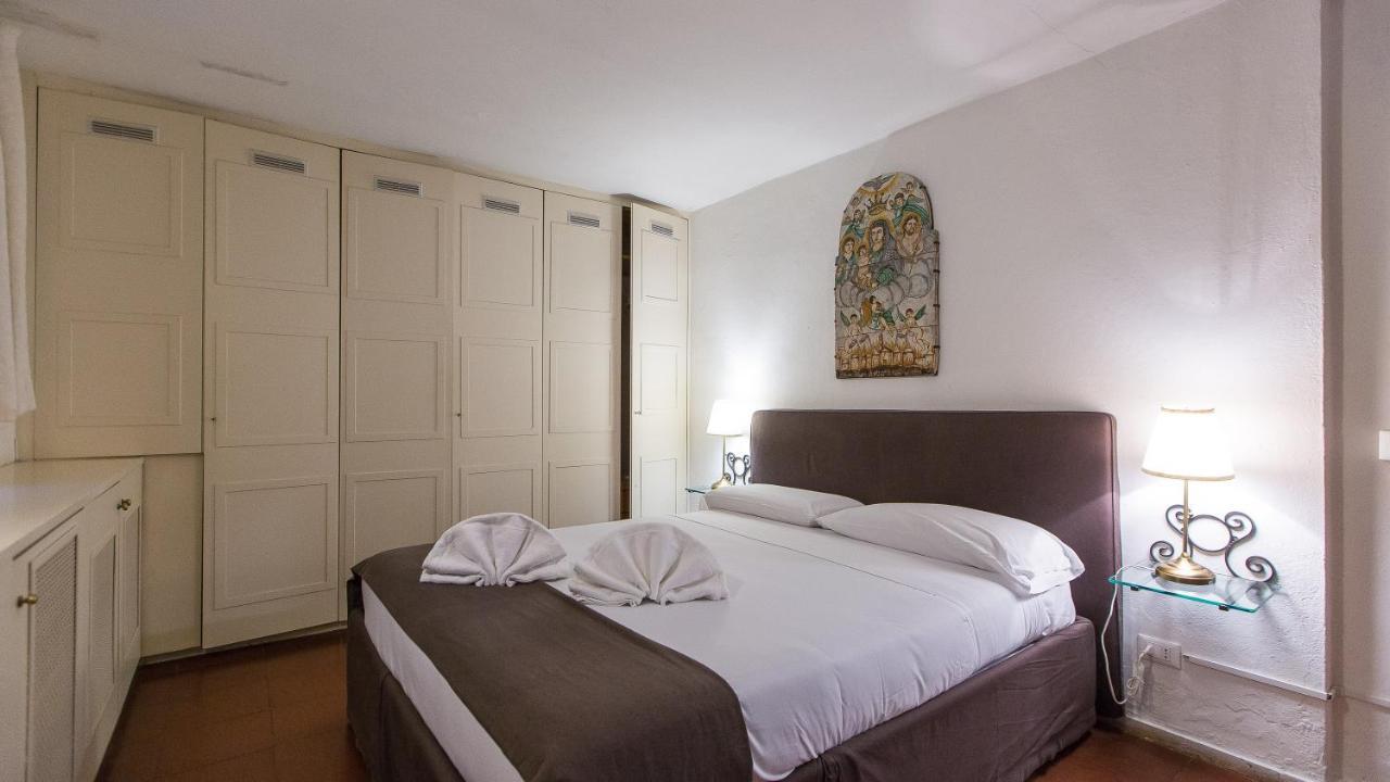 In Arco Della Ciambella Apartment *