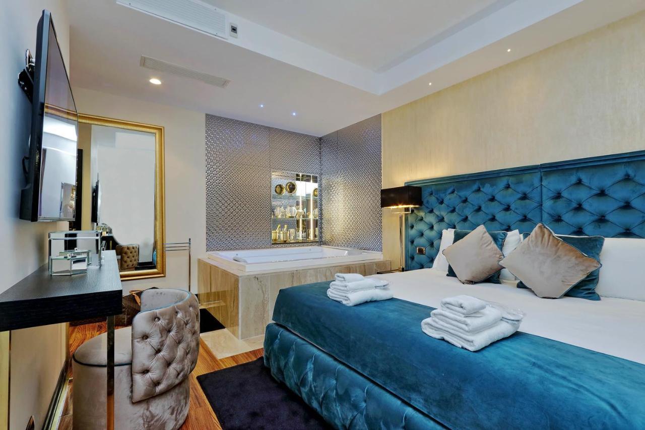 Spanish Hills Collection Luxury & Jacuzzi Affittacamere