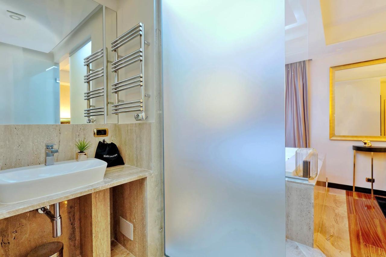 Spanish Hills Collection Luxury & Jacuzzi Affittacamere Roma