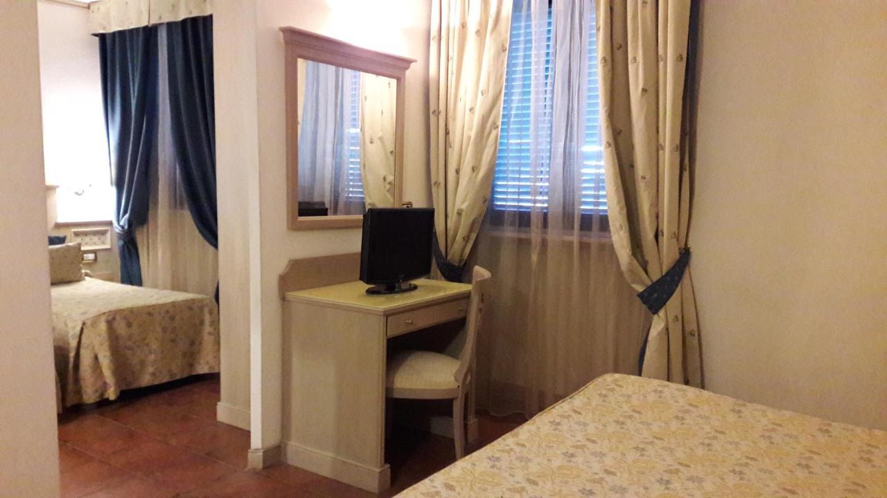 Hotel Quadrifoglio By Mancini 3*
