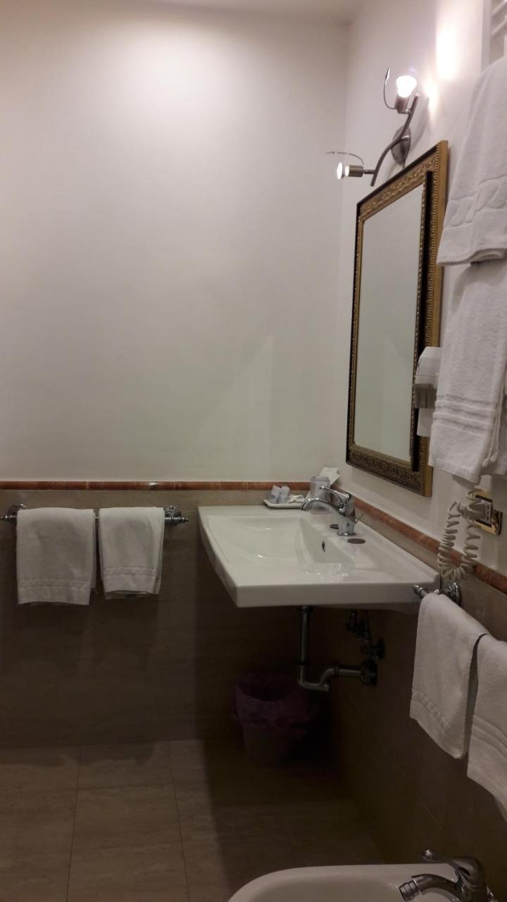 Hotel Quadrifoglio By Mancini 3*