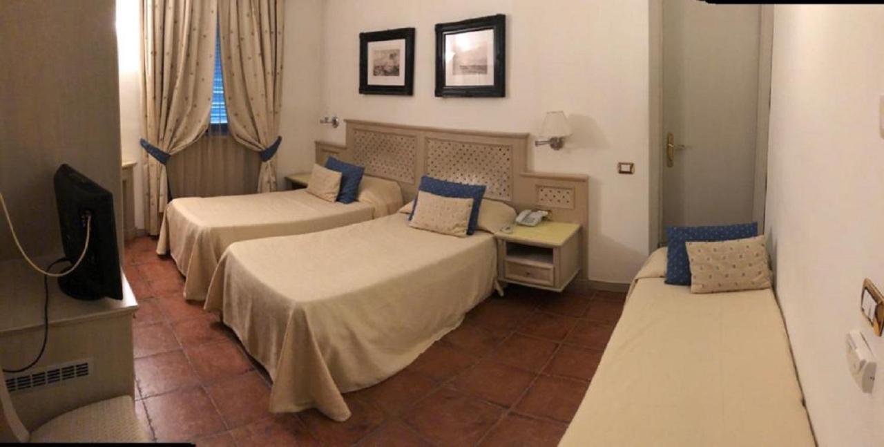Hotel Quadrifoglio By Mancini 3*
